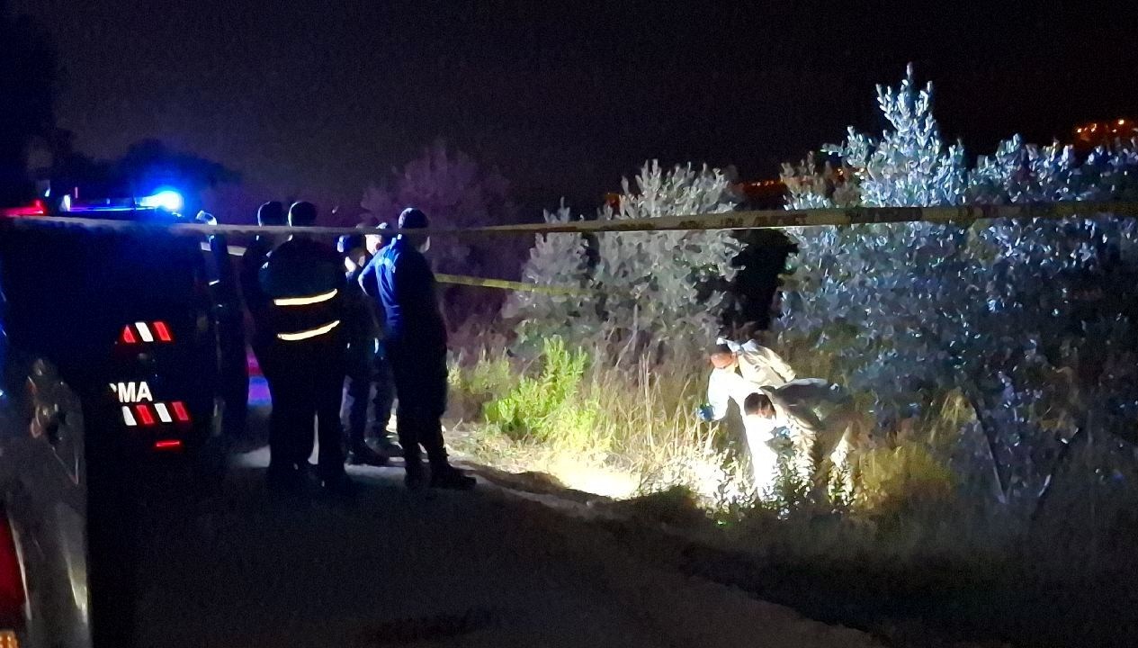 gunlerdir kayipti cansiz bedeni yol kenarinda bulundu iJC4gi6s