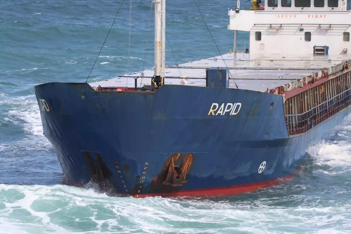 kandirada gemiden 7 kisi tahliye edildi 412yKAjD