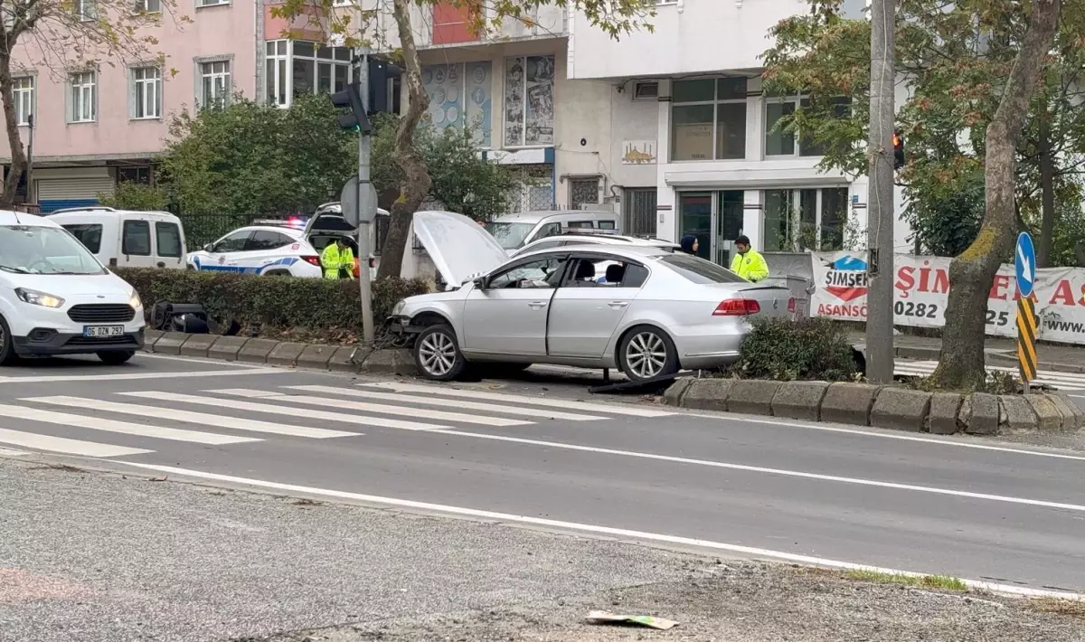 alkollu surucu kazaya karisti yaya gecidinde refuje carpti sLbv3jmq.jpg