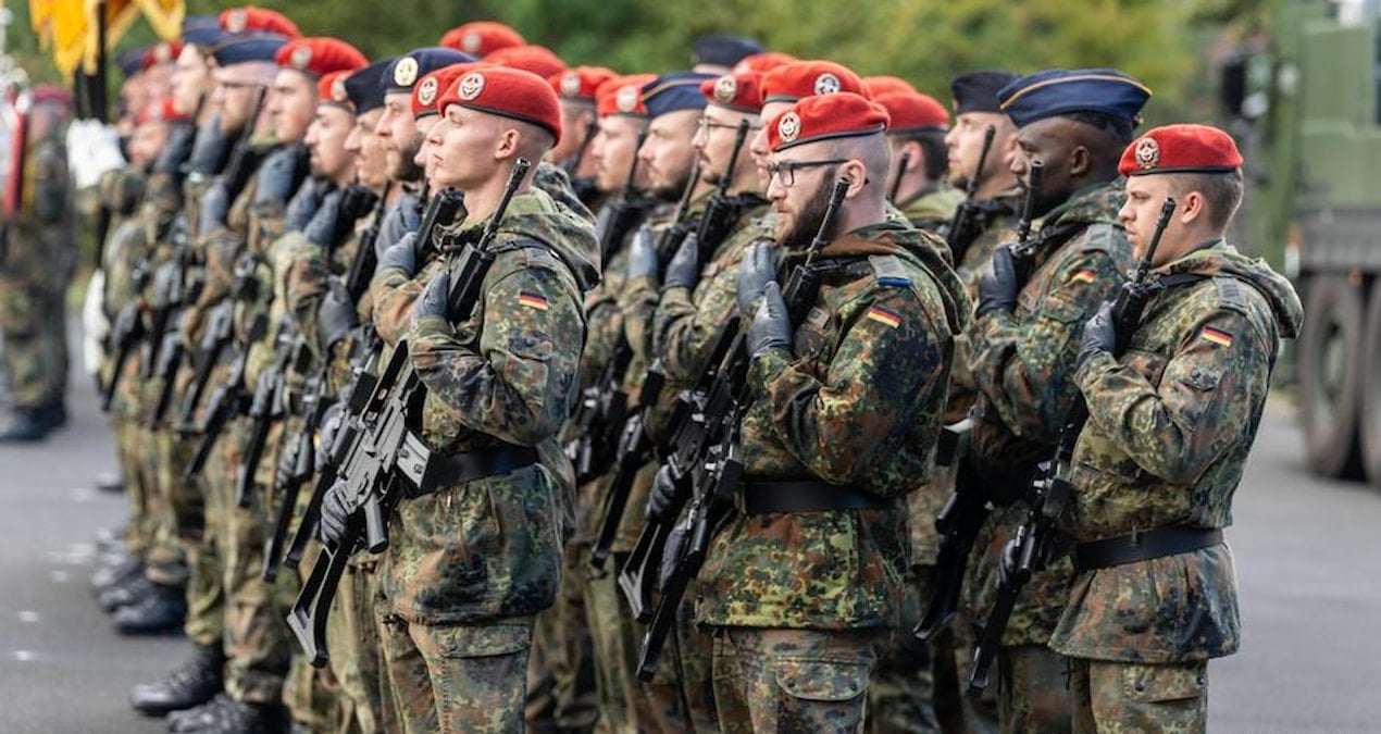 gurbetcilere kotu haber zorunlu askerlik geliyor TziFesA3