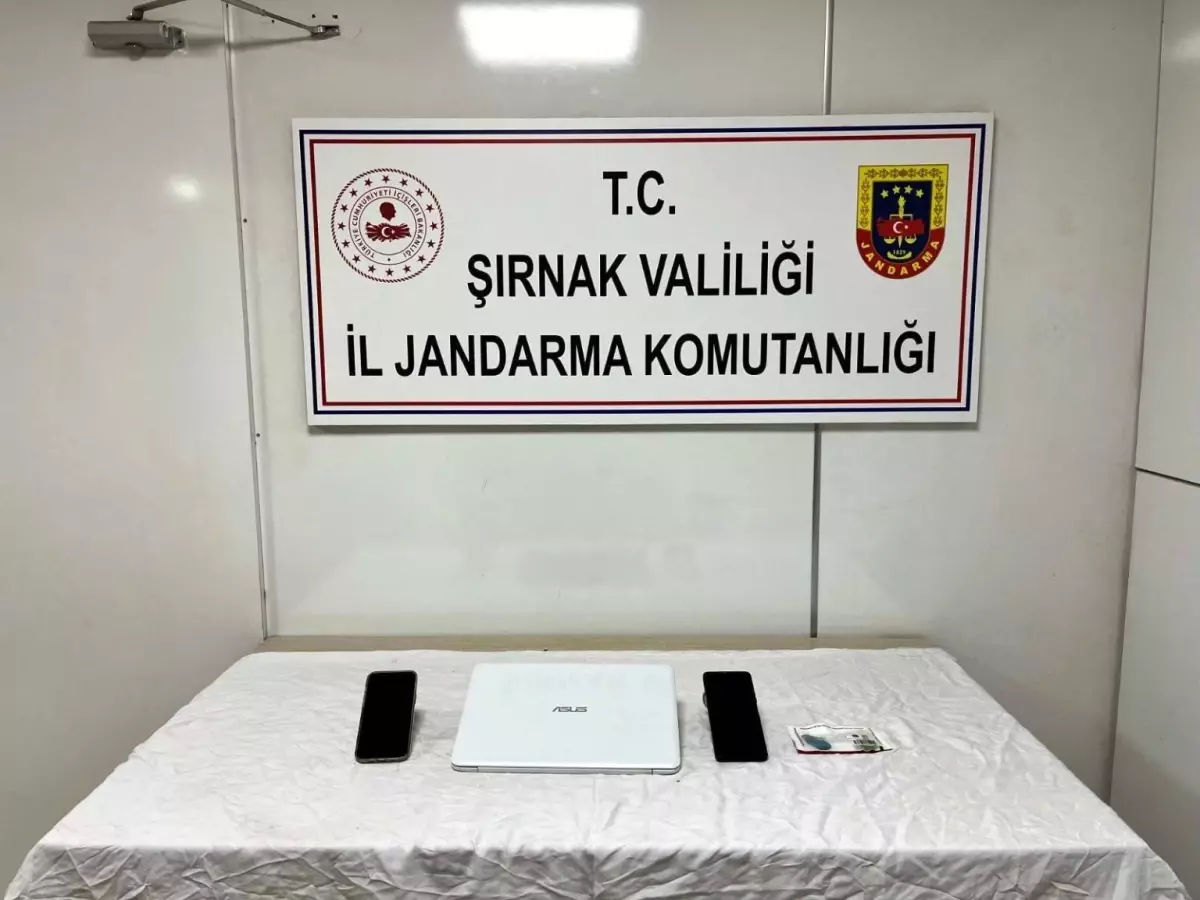 sirnakta iki polis memuru tutuklandi wqNU8MBy.jpg