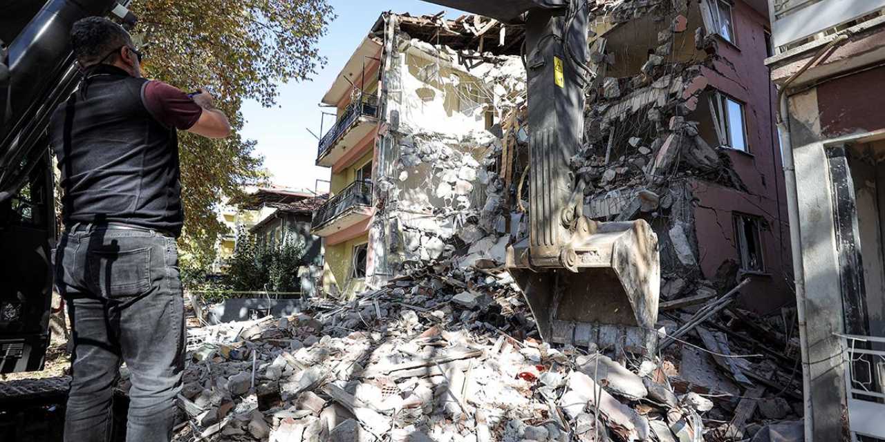 erken uyari sistemi sonuc verdi sindirgi depremini kandilli onceden bildi IHtzRfrn.jpg