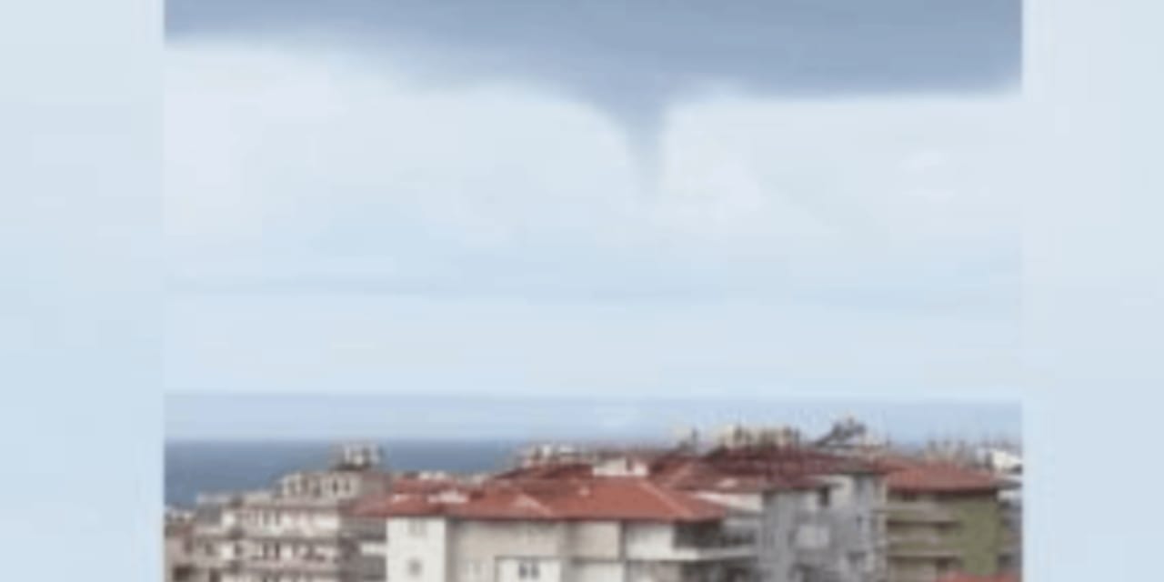 Alanya’da Sıra Dışı Hortum Olayı Kameralara Yansıdı
