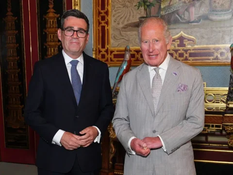 Buckingham sarayi duyurdu ingilterenin yeni basbakani andy burnham oldu uzJrn34E